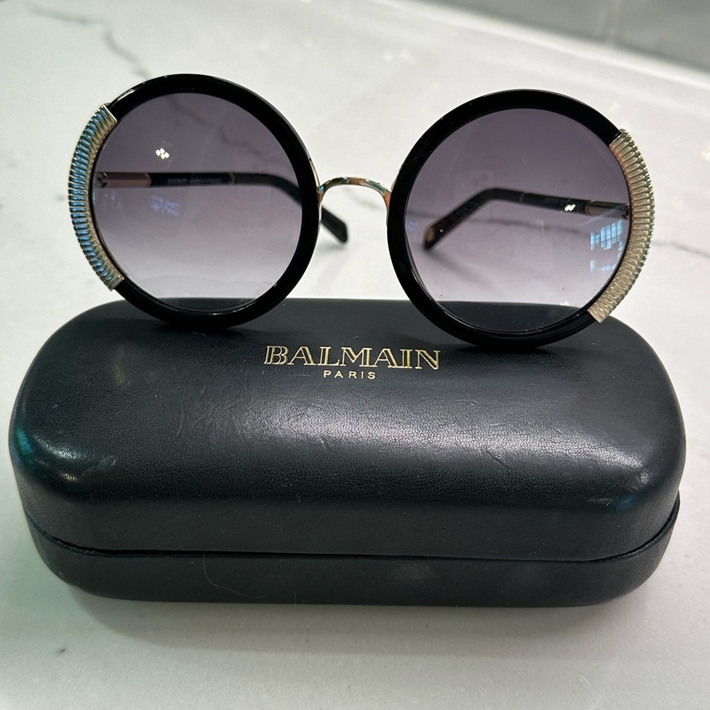 BALMAIN Sunglasses with Case